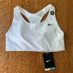 White nike sports bra